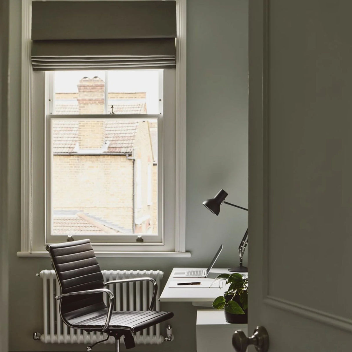 Mylands Elgin No.20 Paint