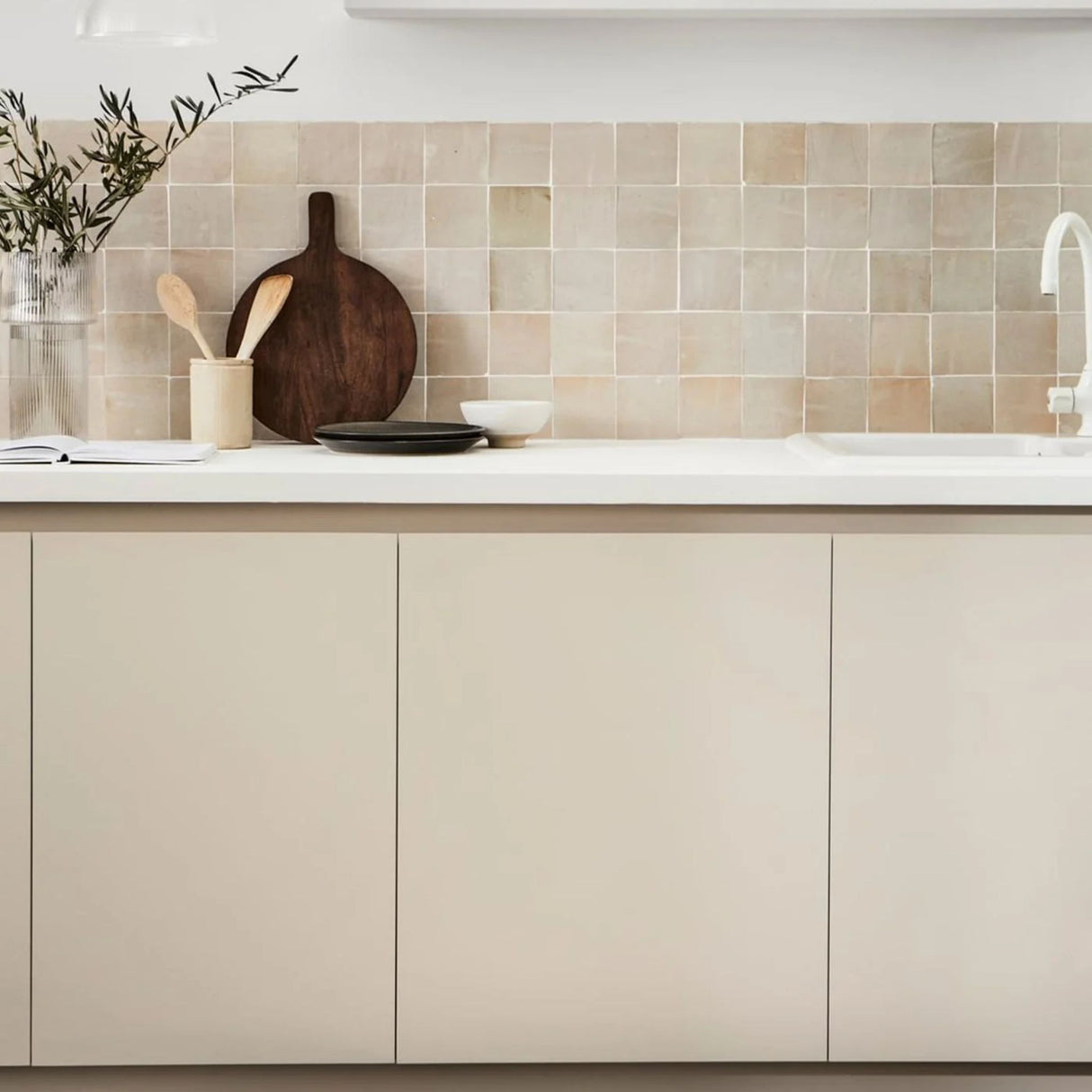 Mylands Hoxton Grey No.72 Paint