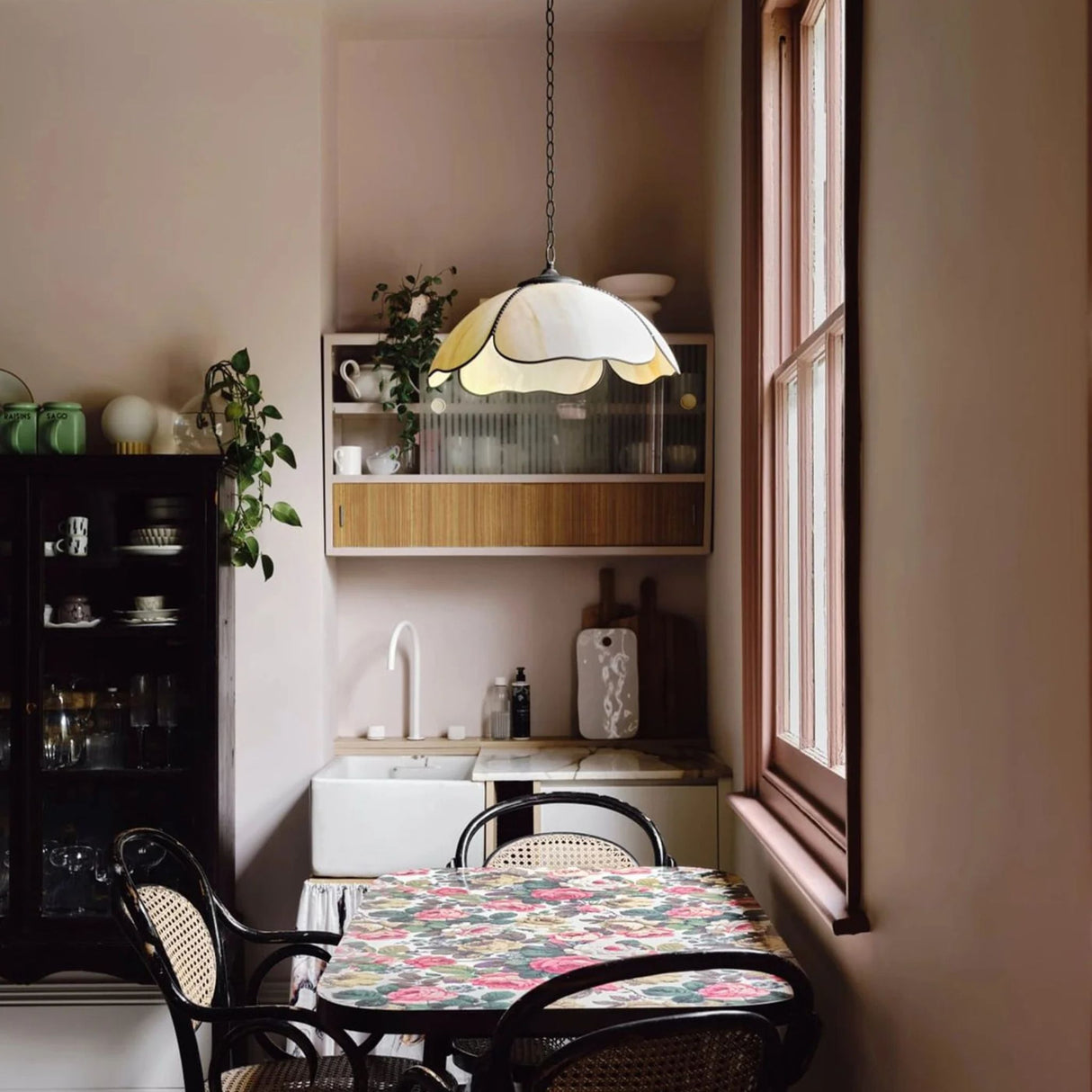 Mylands Pediment No.73 Paint