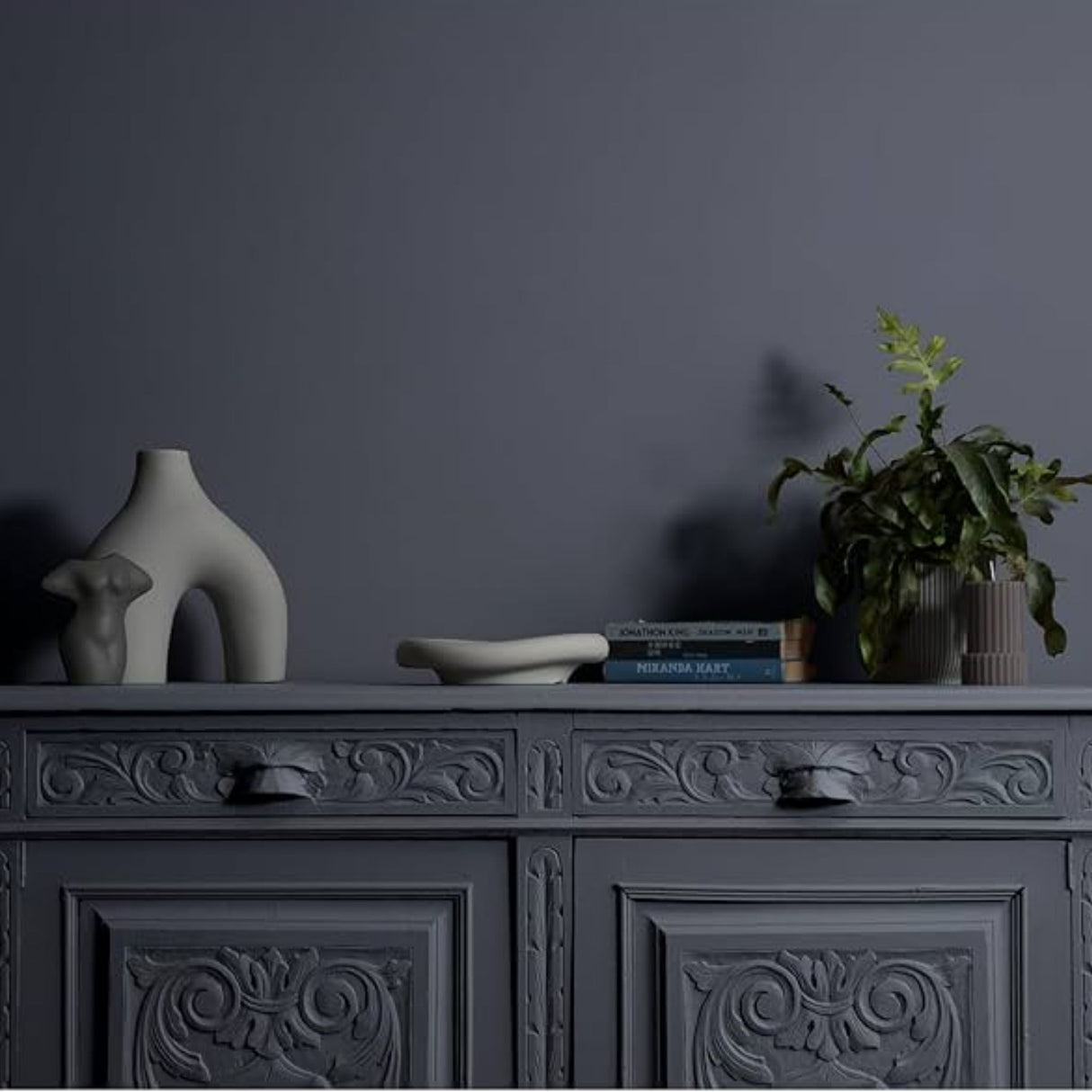 Ronseal One Coat Everywhere Paint Charcoal Grey Lifestyle Shot