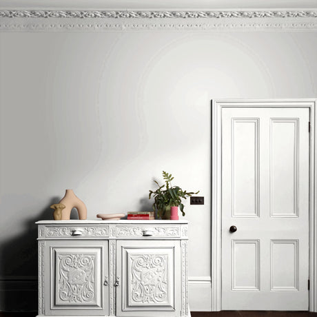 Ronseal One Coat Everywhere Paint Winter Frost Lifestyle Shot