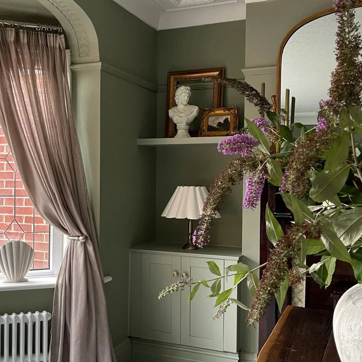 Mylands Serpentine No.192 Paint