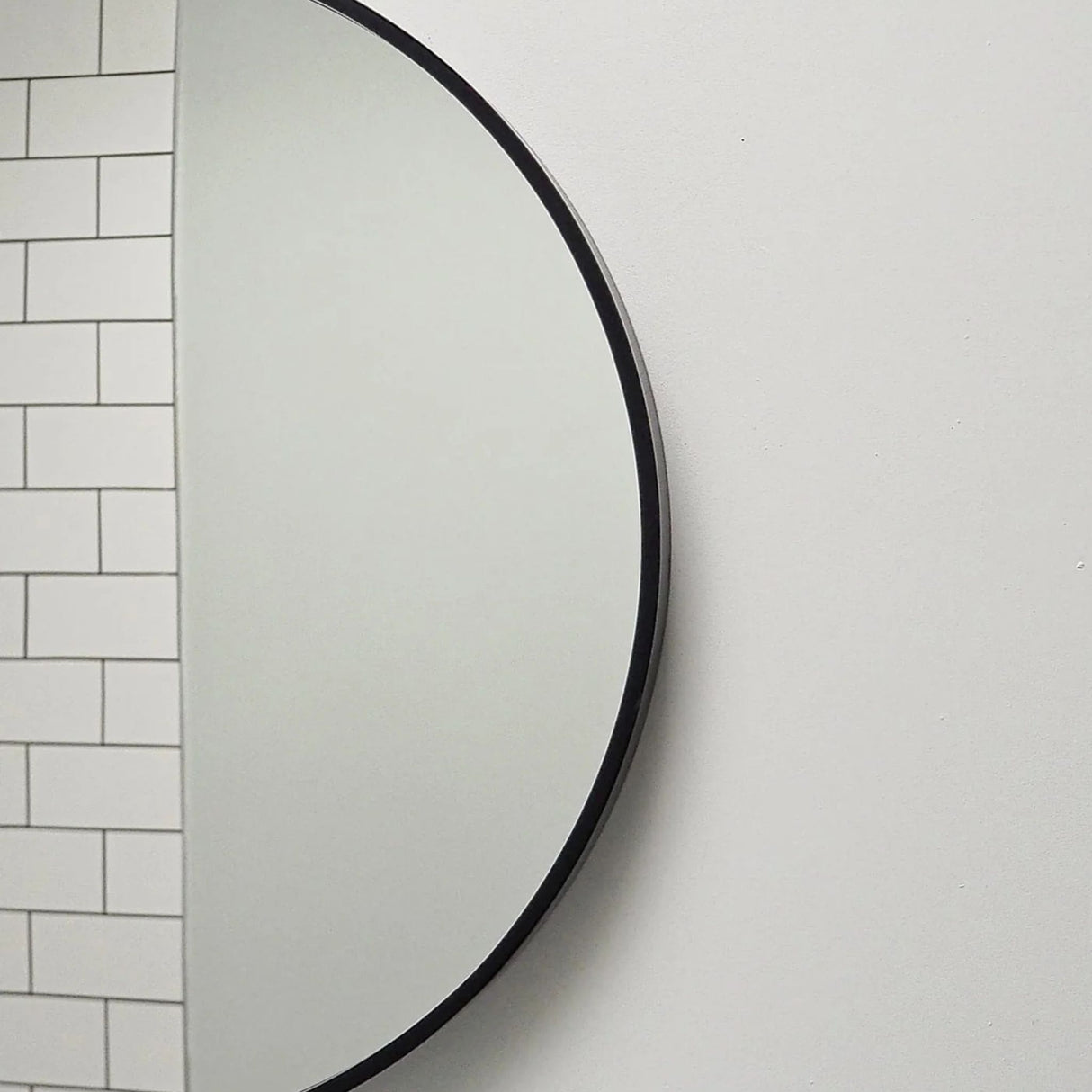 Mylands Chiswick No.100 Paint