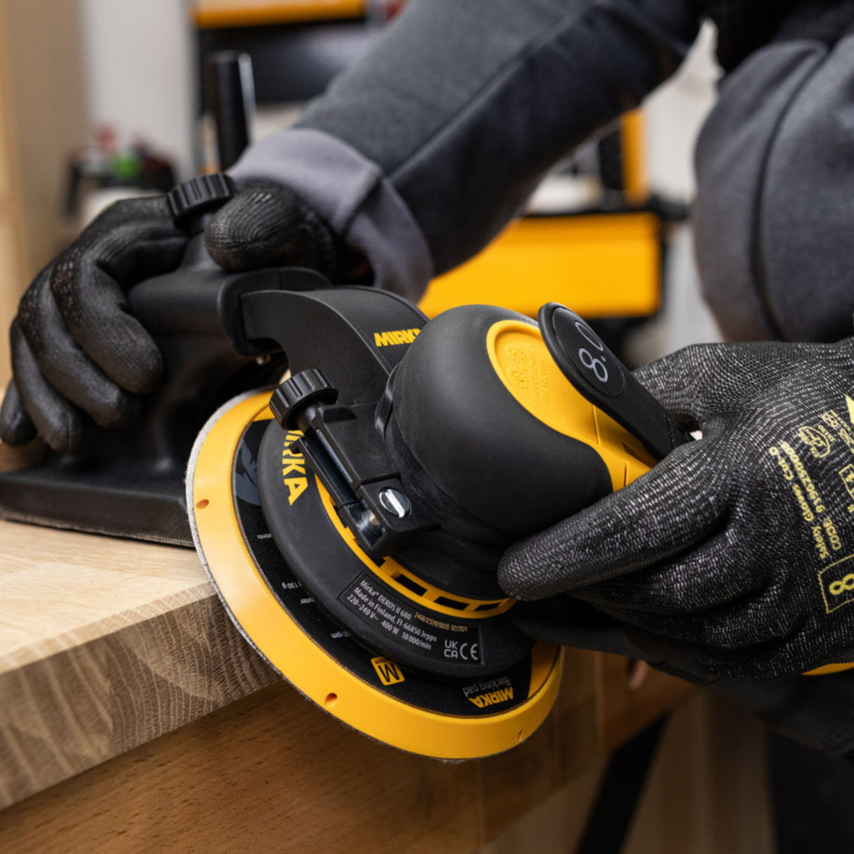 Mirka Edge Guide for DEROS in use 45 degree chamfer 8290150211